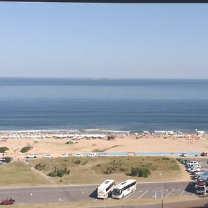 Parquemar Center 2, Torre D, Apartamento 1302